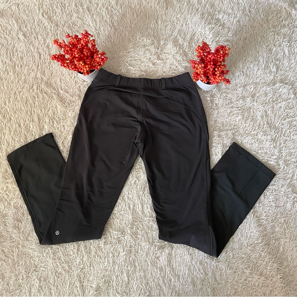 Lululemon Women’s - Size 10 Charcoal Fleece Active Traveler Pant